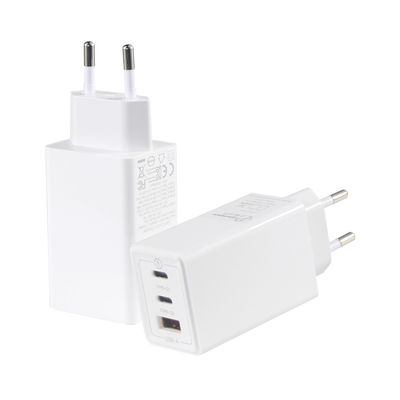 European GaN Tech 3Ports 65W USB C USB-A QC3.0 Carregador para Laptop Branco