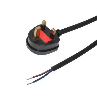 Reino Unido 3 pin BS1363 a IEC C13 Cordão de alimentação H05VV-F 3x0,5mm2