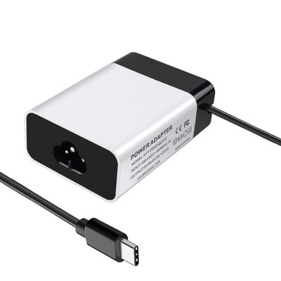 Universal Iec C6 Input Tipo C carregador de laptop com 45W de saída e carregamento rápido 3.0