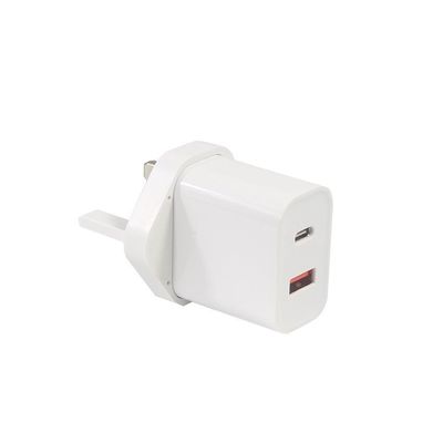 1A+1C Carregador de viagem USB Carregamento rápido Tipo C Carregamento rápido de 30 W Wall UK Qc