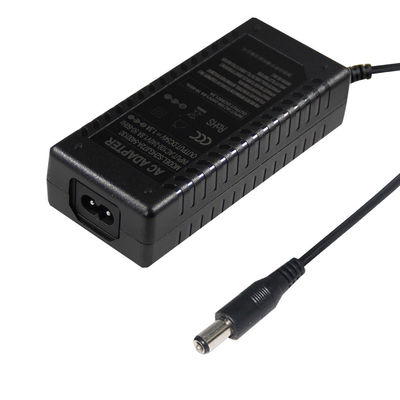 54V 1.3A Jack portátil de comutação 55Mmx21mm Adaptador de alimentação DC Entrada 100-240V Ac 50-60Hz