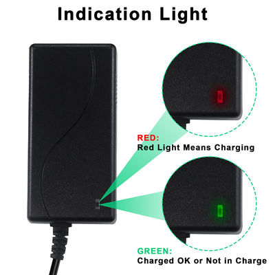 Adaptador de scooter de carregamento rápido de 100-240V AC para DC 12V/24V com proteção contra sobrecarga para scooters elétricos / bicicletas elétricas / dispositivos de mobilidade