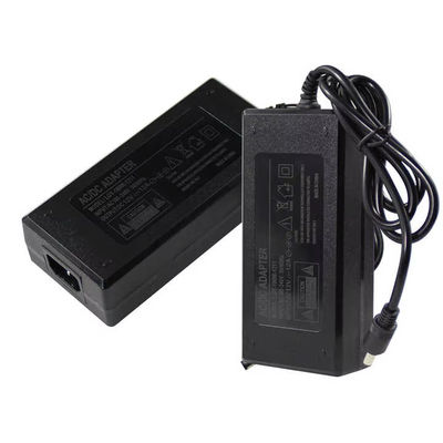 Voltagem de entrada larga 240v 100 C14/C8/C6 Adaptador eletrônico Multi portas DC 5.5*2.1 120W Potência 240V Para venda por atacado