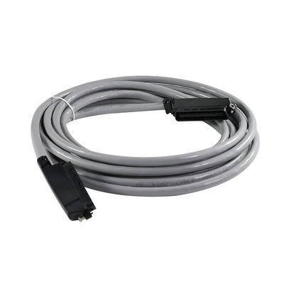Cable de conector de telecomunicações RJ21 masculino de ângulo direito de 50 pinos com cabo redondo blindado para painéis de correção de voz ou distribuição de dados
