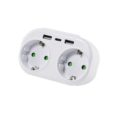 Adaptador de tomada de energia padrão europeu com duas tomadas de corrente alternada, 2 portas USB e 1 porta de carregamento tipo-C 250V 10A