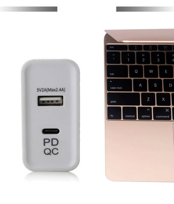 US Plug 2-Port Wall Charger Adaptador de carregamento rápido de 45W com saída USB-C e USB-A para telefone, tablet, laptop, uso doméstico e de viagem