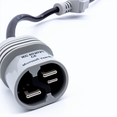 Cordão de alimentação C5 a C6 da CEI 1,8 m para PDU UPS 10A 110V