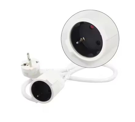 Cordão de extensão de energia de três pontas para computadores e aparelhos