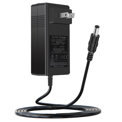 Adaptador de scooter de carregamento rápido de 100-240V AC para DC 12V/24V com proteção contra sobrecarga para scooters elétricos / bicicletas elétricas / dispositivos de mobilidade